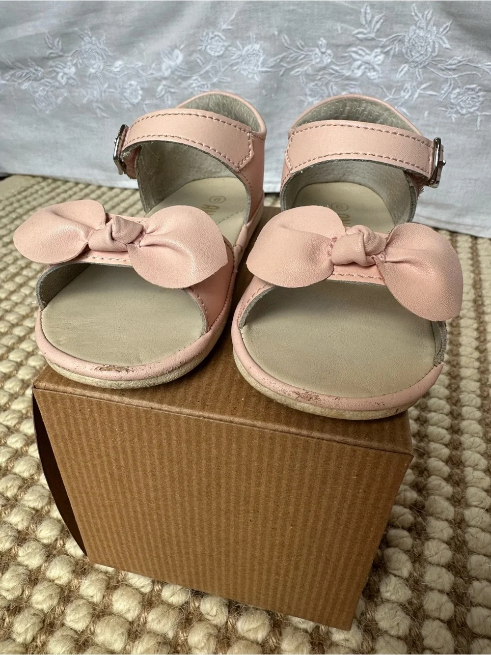 L’amour Jolie Bow Sandal Pink Size 6 (Toddler)